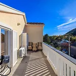 Hundefreundliches Mit Grillbereich, Privatparkplatz, Wifi In Ruhiger Lage Apartament Grižane