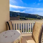 Апартаменты Hundefreundliches Mit Grillbereich, Privatparkplatz, Wifi In Ruhiger Lage