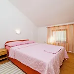 Hundefreundliches Mit Grillbereich, Privatparkplatz, Wifi In Ruhiger Lage Apartament