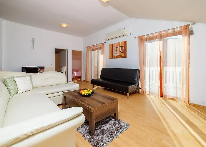 Hundefreundliches Mit Grillbereich, Privatparkplatz, Wifi In Ruhiger Lage * Grižane