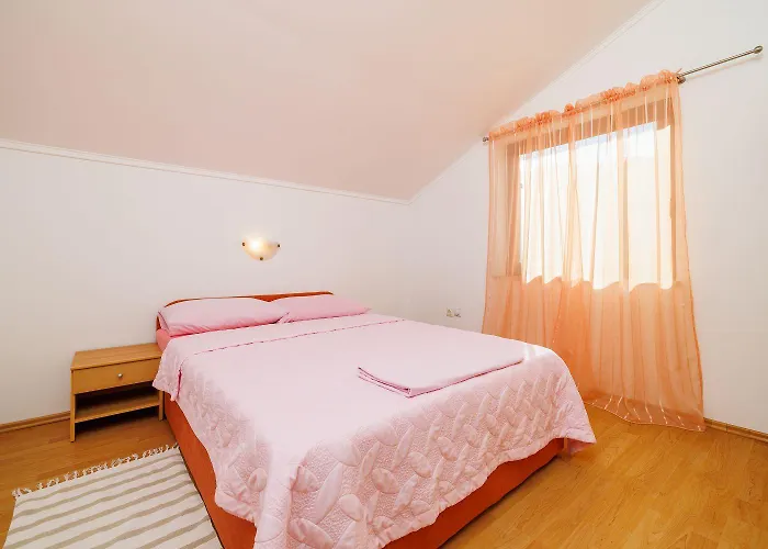 Apartman Hundefreundliches Mit Grillbereich, Privatparkplatz, Wifi In Ruhiger Lage *