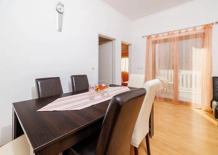 Apartamento Hundefreundliches Mit Grillbereich, Privatparkplatz, Wifi In Ruhiger Lage